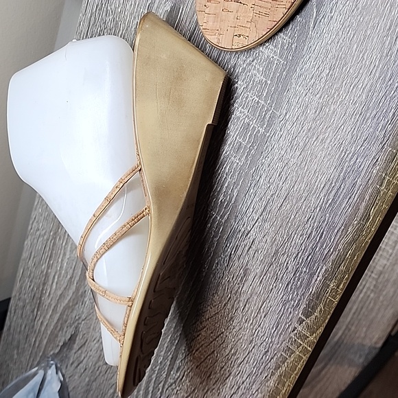 Anne Klein NY Cork Sandles - sz 9m - Picture 4 of 9